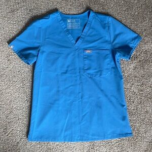 Figs Catalina scrub top in Capri Blue - Size S - GREAT condition!